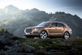 Bentley Bentayga - Bronze - 3/4 avant gauche