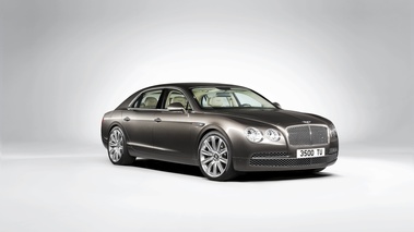 Bentley Continental Flying Spur II marron 3/4 avant droit