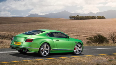 Bentley Continental GT 2015 - Verte - 3/4 arrière droit