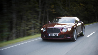 Bentley Continental GT Speed bordeaux 3/4 avant gauche travelling