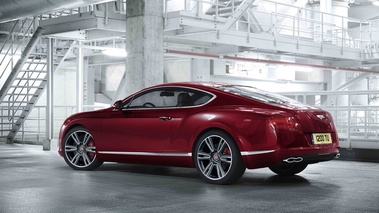 Bentley Continental GT V8 rouge 3/4 arrière gauche