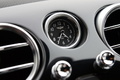 Bentley Continental GT V8 rouge horloge