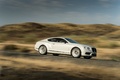 Bentley Continental GT V8 S blanc 3/4 avant droit filé penché