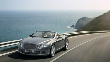 Bentley Continental GTC 2011 - gris - 3/4 avant gauche