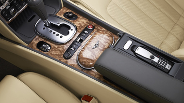 Bentley Continental GTC 2011 - gris - console centrale 2