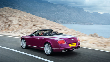 Bentley Continental GTC Speed violet 3/4 arrière gauche travelling 2