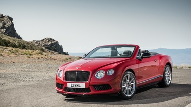 Bentley Continental GTC V8 S rouge 3/4 avant gauche