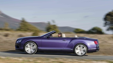 Bentley Continental GTC V8 violet filé penché