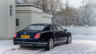 Bentley Mulsanne bleu 3/4 arrière droit