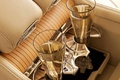 Bentley Mulsanne Executive Interior bleu flûtes champagne debout
