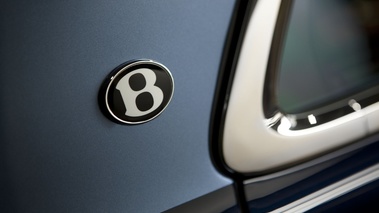 Bentley Mulsanne Jubilee logo aile arrière