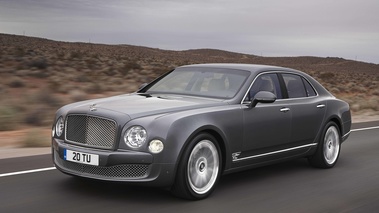 Bentley Mulsanne Mulliner anthracite 3/4 anthracite gauche travelling