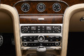 Bentley Mulsanne Mulliner anthracite console centrale debout