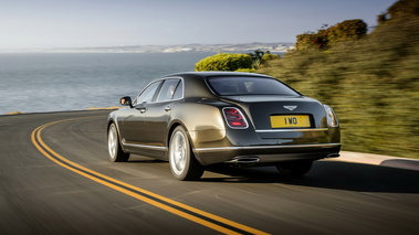 Bentley Mulsanne Speed - Noire - 3/4 arrière gauche dynamique