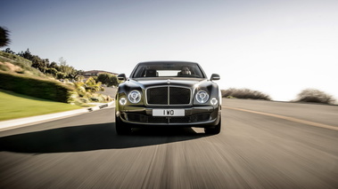 Bentley Mulsanne Speed - Noire - Face avant dynamique