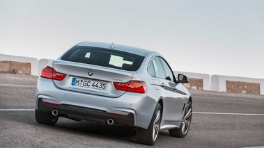 BMW 435i Gran Coupé - gris argent - 3/4 arrière droit dynamique