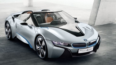 BMW i8 Spyder - grise - 3/4 avant droit