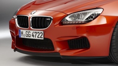 BMW M6 Coupé - orange - détail, avant