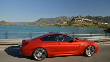 BMW M6 orange profil travelling