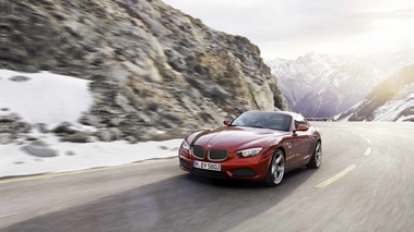 BMW Zagato Coupé rouge 3/4 avant gauche travelling