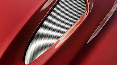 BMW Zagato Coupé rouge prise d'air capot debout