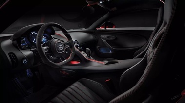 Bugatti Chiron Sport rouge/noir intérieur