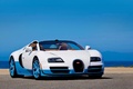 Bugatti Veyron Grand Sport Vitesse blanc/bleu 3/4 avant droit