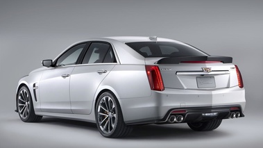 Cadillac CTS-V 2015 - Blanche + Carbon - 3/4 arrière droit