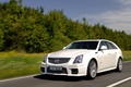 Cadillac CTS-V Sport Wagon blanc 3/4 avant gauche travelling