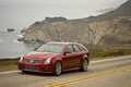 Cadillac CTS-V Wagon rouge 3/4 avant gauche 3