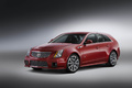 Cadillac CTS-V Wagon rouge 3/4 avant gauche