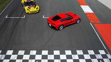 Chevrolet Corvette C7 Stingray rouge & C6R jaune 