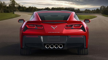 Chevrolet Corvette C7 Stingray rouge face arrière