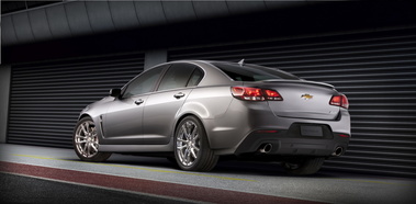 Chevrolet SS 2014 - argent - 3/4 arrière gauche