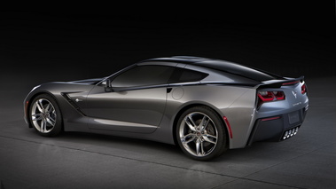 Corvette Stingray 2014 - grise - 3/4 arrière gauche