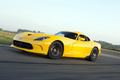 SRT Viper GTS jaune 3/4 avant gauche travelling penché