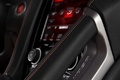 SRT Viper GTS rouge poignée console centrale debout