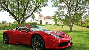 Ferrari 458 Speciale rouge 3/4 avant droit 2