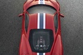 Ferrari 458 Speciale rouge vue du dessus debout