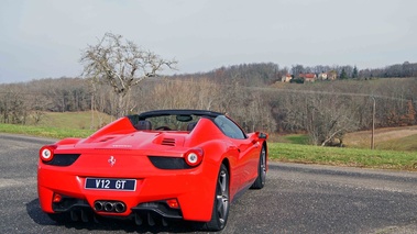 Ferrari 458 Spider rouge 3/4 arrière droit 3