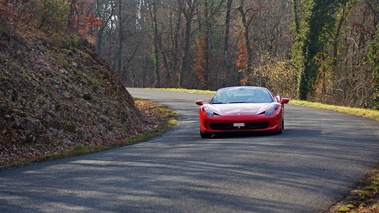 Ferrari 458 Spider rouge face avant