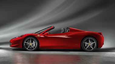 Ferrari 458 Spider - rouge - profil gauche