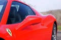 Ferrari 458 Spider rouge rétroviseur