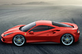 Ferrari 488 GTB rouge profil