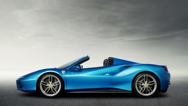 Ferrari 488 Spider - Bleue - Profil gauche