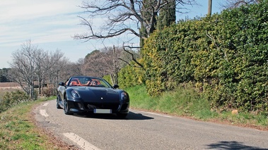 Ferrari 599 SA Aperta noir 3/4 avant droit 2