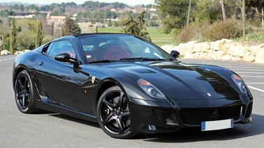 Ferrari 599 SA Aperta noir 3/4 avant droit