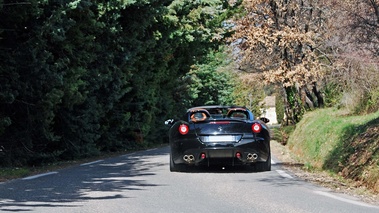 Ferrari 599 SA Aperta noir face arrière 2