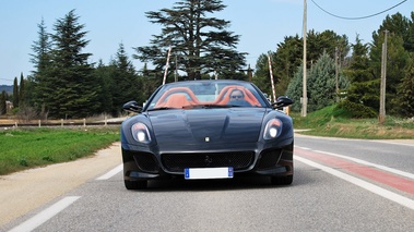 Ferrari 599 SA Aperta noir face avant travelling 2