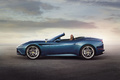 Ferrari California T - bleue - profil gauche